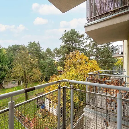 Cosy In With Balcony Ideal For Relaxation By Renters * Вроцлав