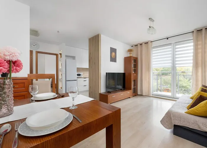 Cosy In With Balcony Ideal For Relaxation By Renters * Wroclaw